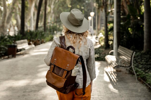 Jak wybrać idealny plecak damski na każdą okazję?