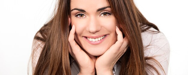 Jakie korzyści niesie ze sobą stomatologia estetyczna dla Twojego uśmiechu?